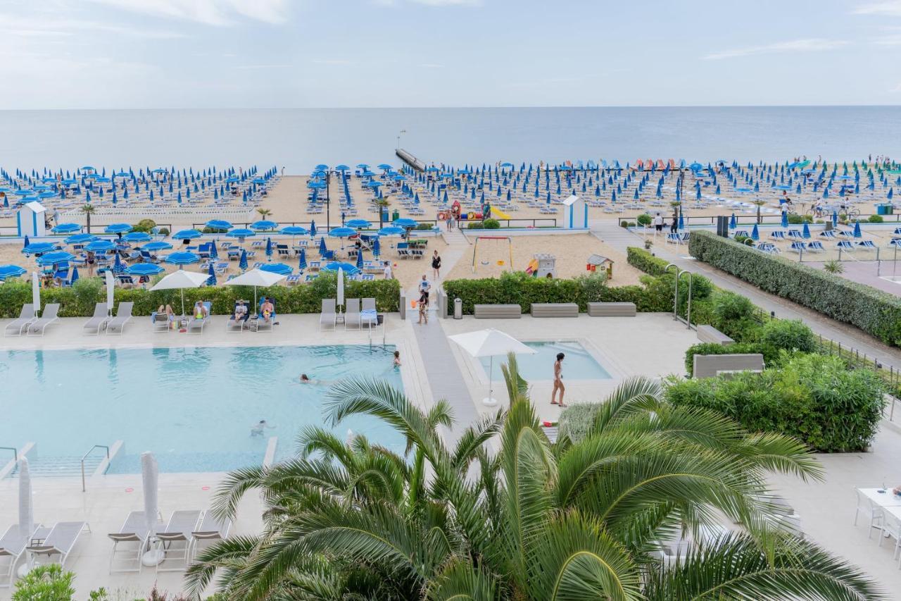 Hotel Orient & Pacific Lido di Jesolo Exterior photo
