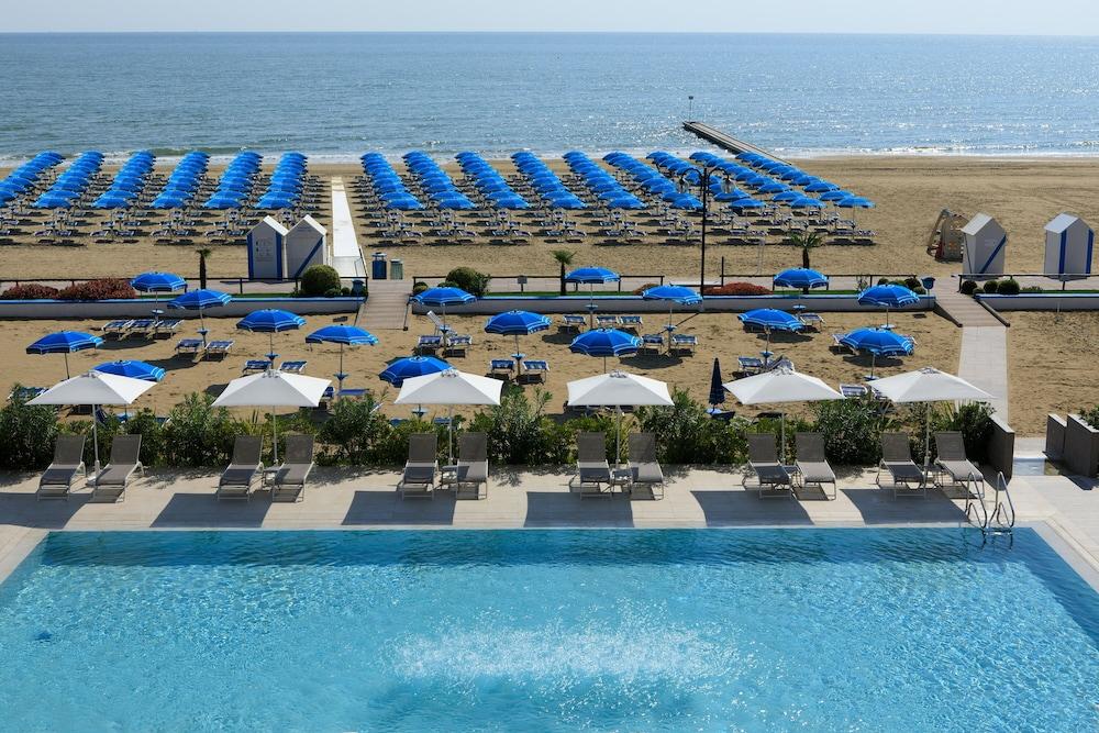Hotel Orient & Pacific Lido di Jesolo Exterior photo