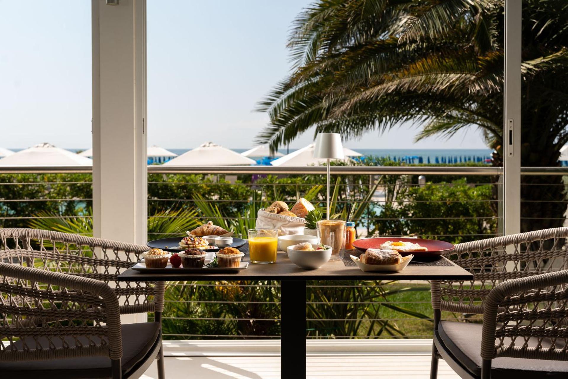 Hotel Orient & Pacific Lido di Jesolo Exterior photo