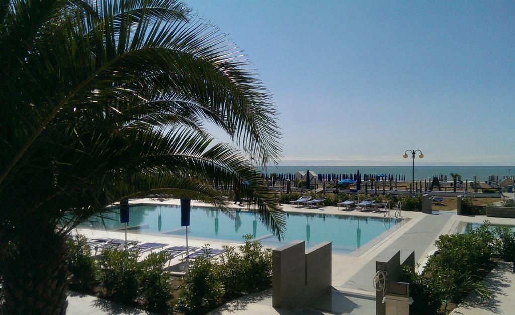 Hotel Orient & Pacific Lido di Jesolo Exterior photo